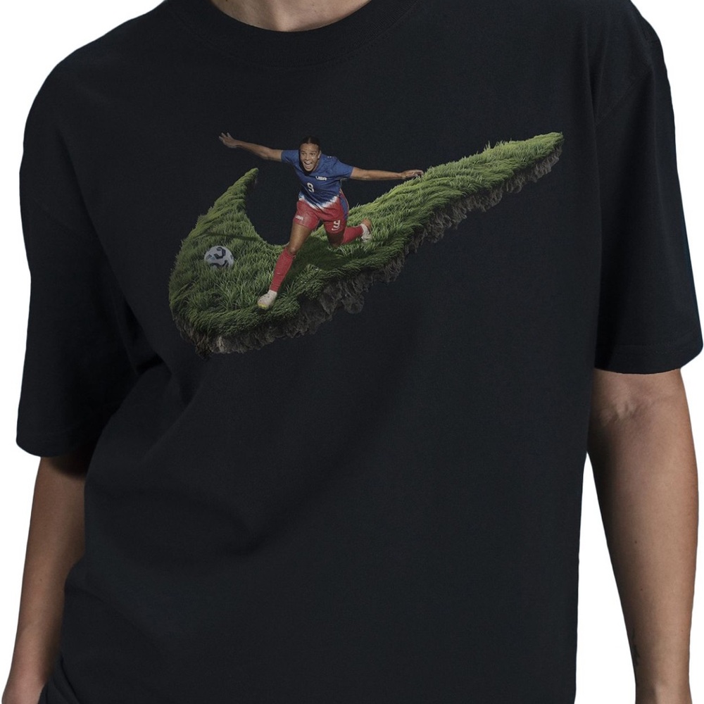 NWT Nike Mal Swanson “so win” t shirt